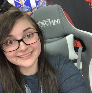 Meet your Posher, Amber